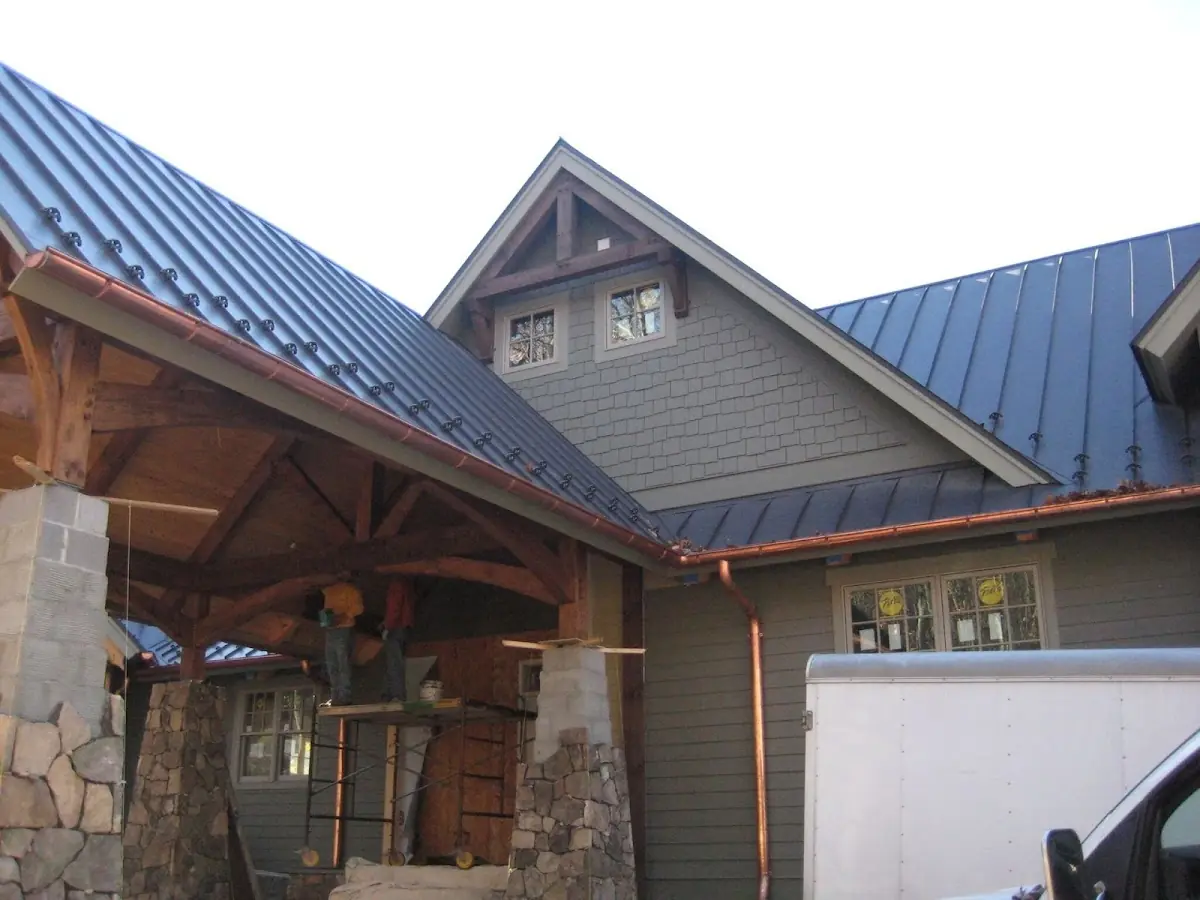 Craftsman Roofing team delivering quality roofing work in Hartsville-Trousdale County